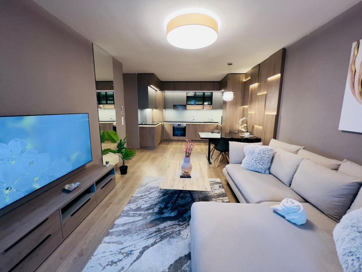 Karzo Lu 206 Free Garage * Budapešť
